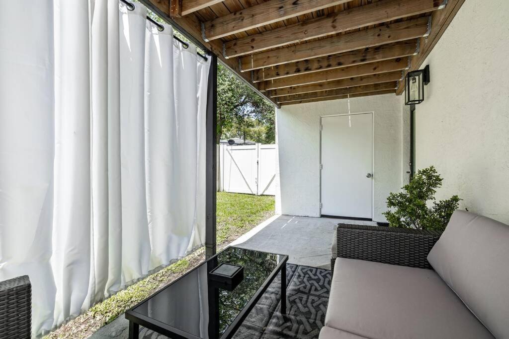 Grand Oaks Terminal In The Heights Apartment Tampa Bagian luar foto